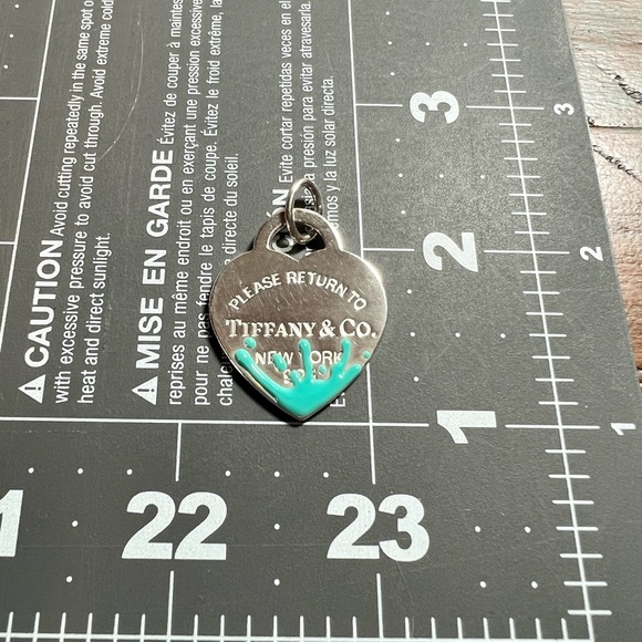 Large Blue Enamel βSplashβ Return to Tiffany Heart Charm - Picture 4 of 4